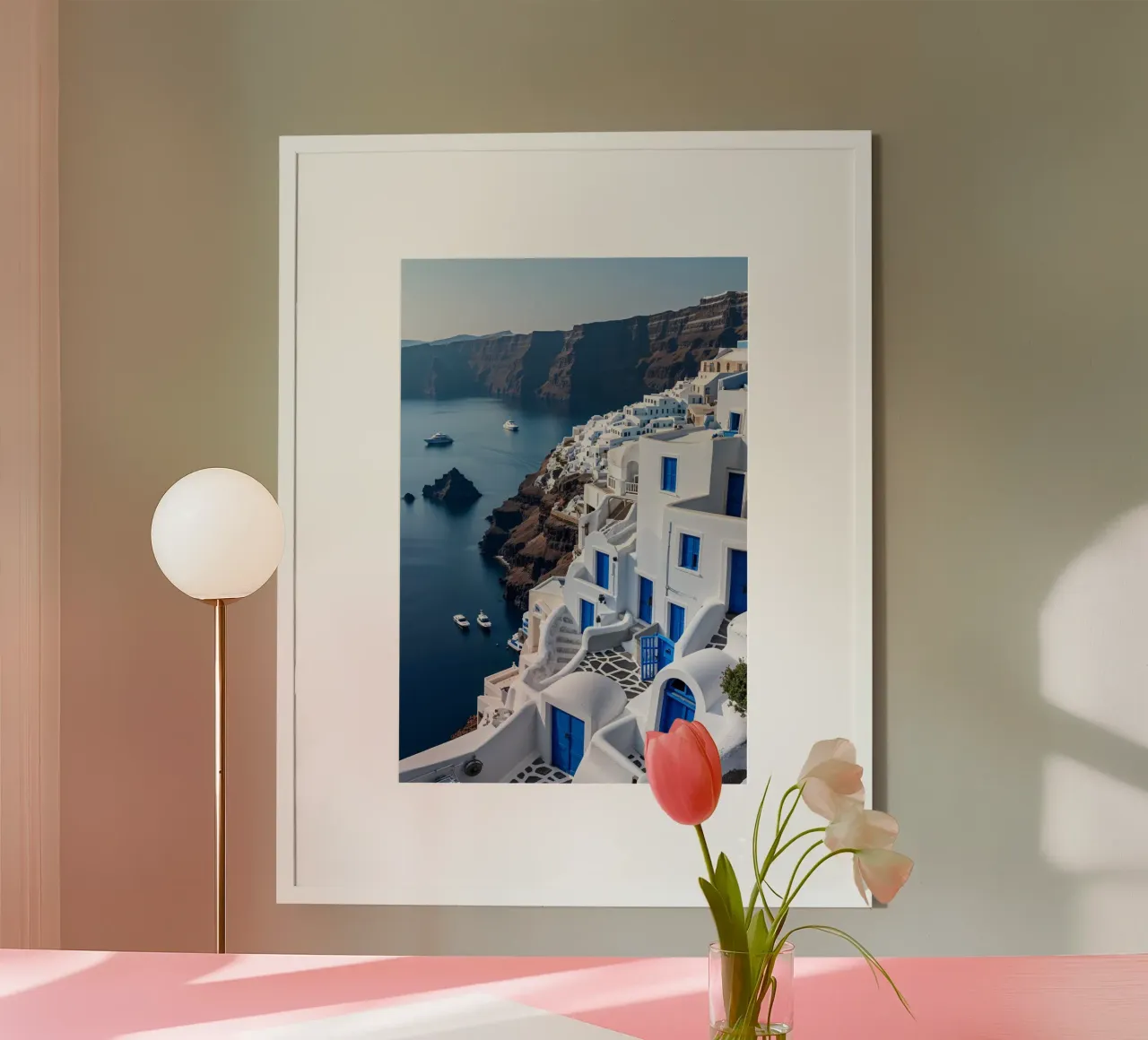 Breathtaking Views of Santorini's Azure Waters carta hahnemühle da AlbertKlee