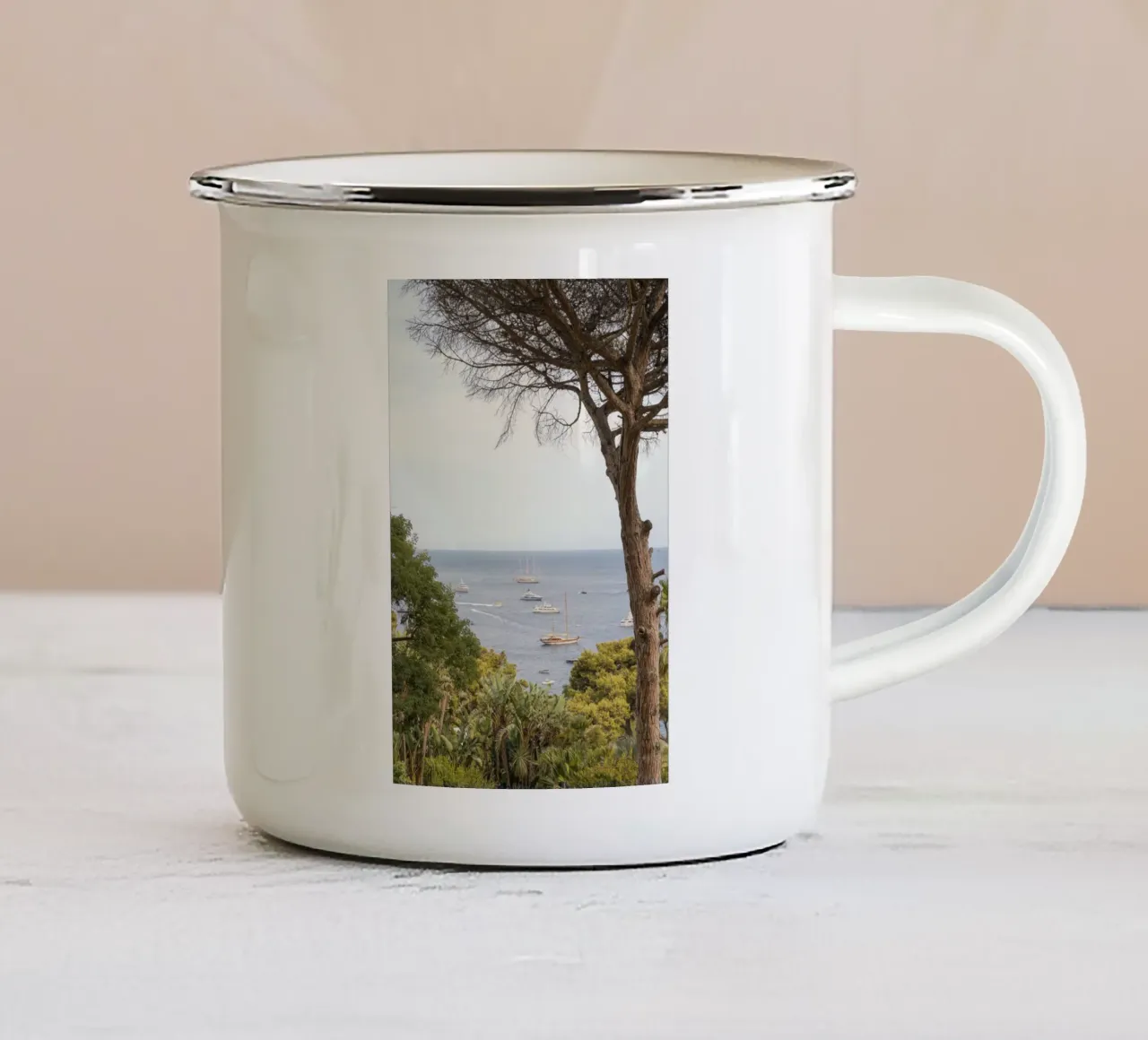 Vista sull'isola di Capri tazza in smalto da Henrike Schenk Photography