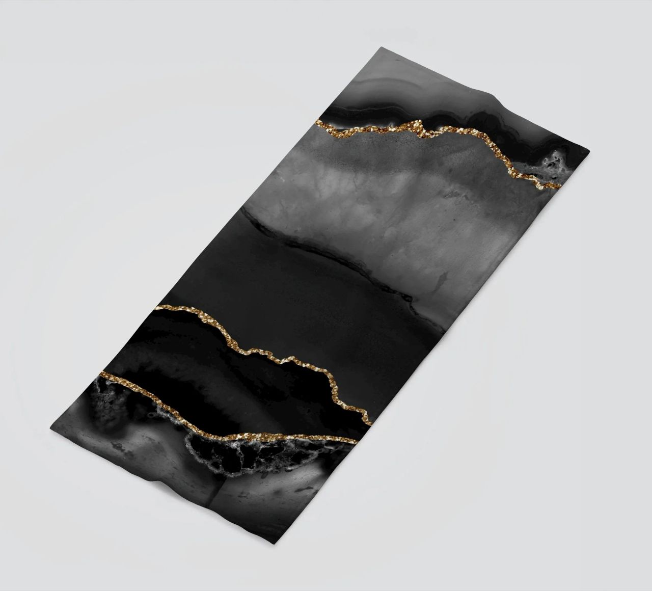 Texture agata nera e oro 02 telo mare da Gemstone Textures