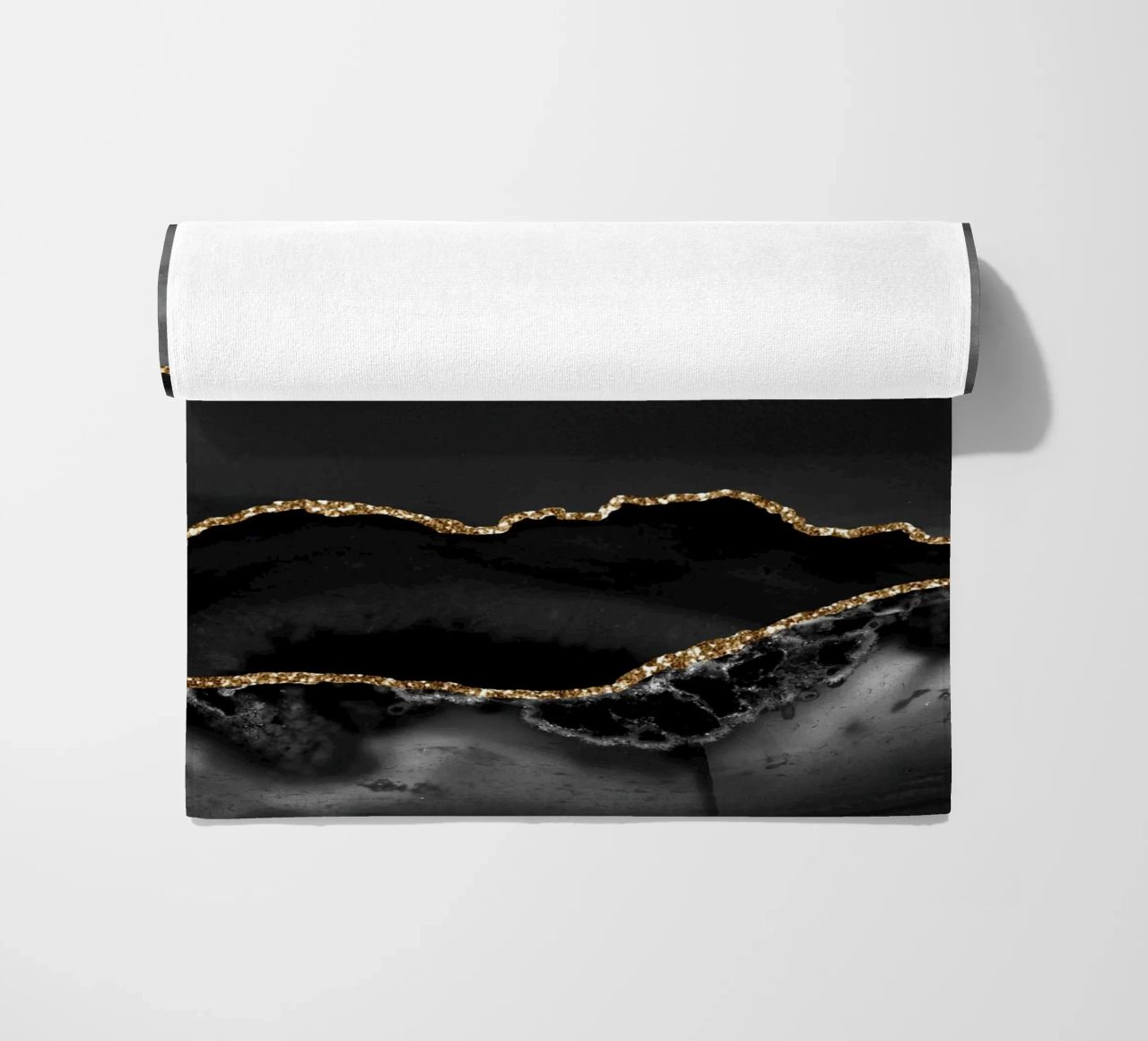 Texture agata nera e oro 02 telo mare da Gemstone Textures