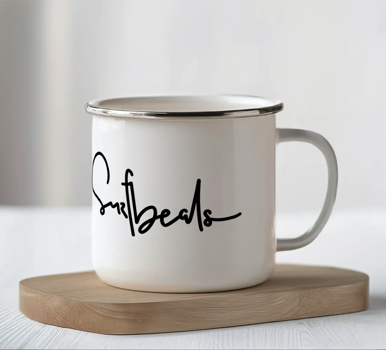 Surfbeats tazza in smalto da LIMITED EDITION LETTERS