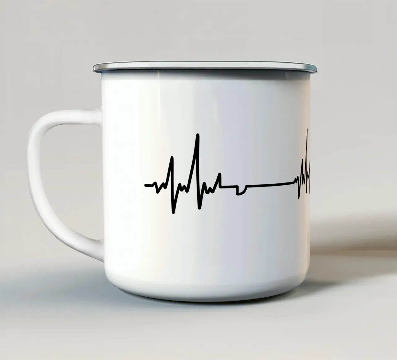Surfbeats tazza in smalto da LIMITED EDITION LETTERS