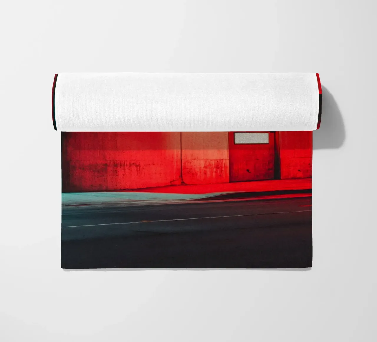 Portail Rouge: Linee e luci urbane telo mare da By Night