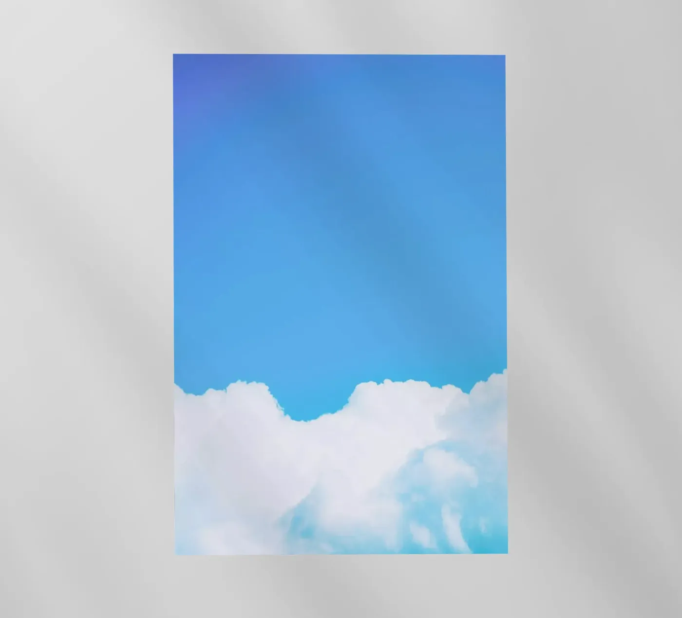 Blue Clouds I pellicola backlit da Tal Paz-Fridman