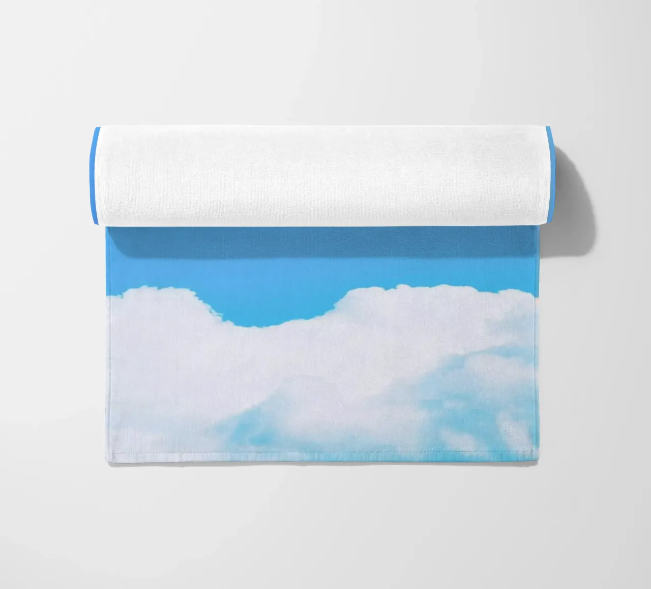 Blue Clouds I telo mare da Tal Paz-Fridman