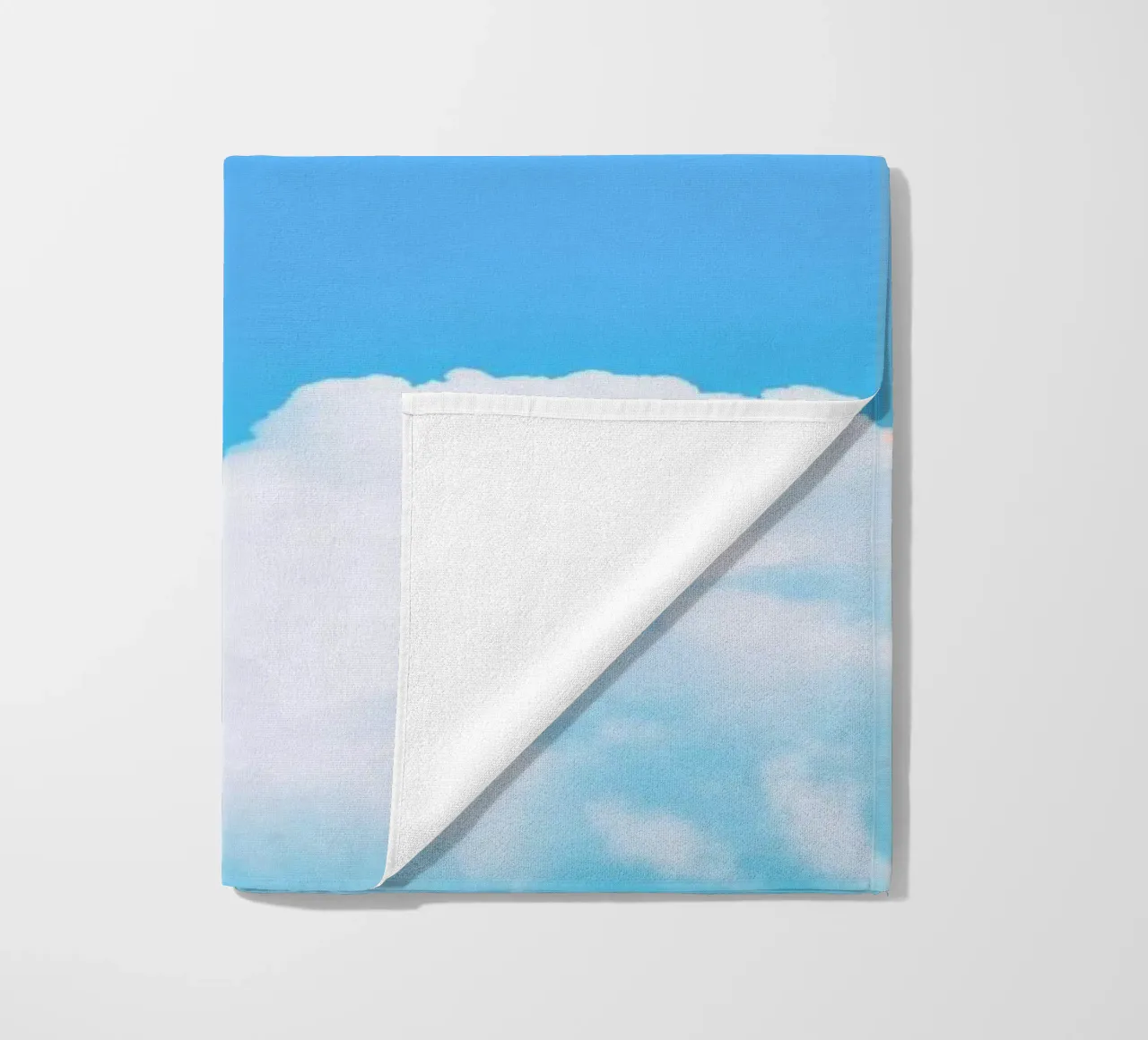 Blue Clouds I telo mare da Tal Paz-Fridman