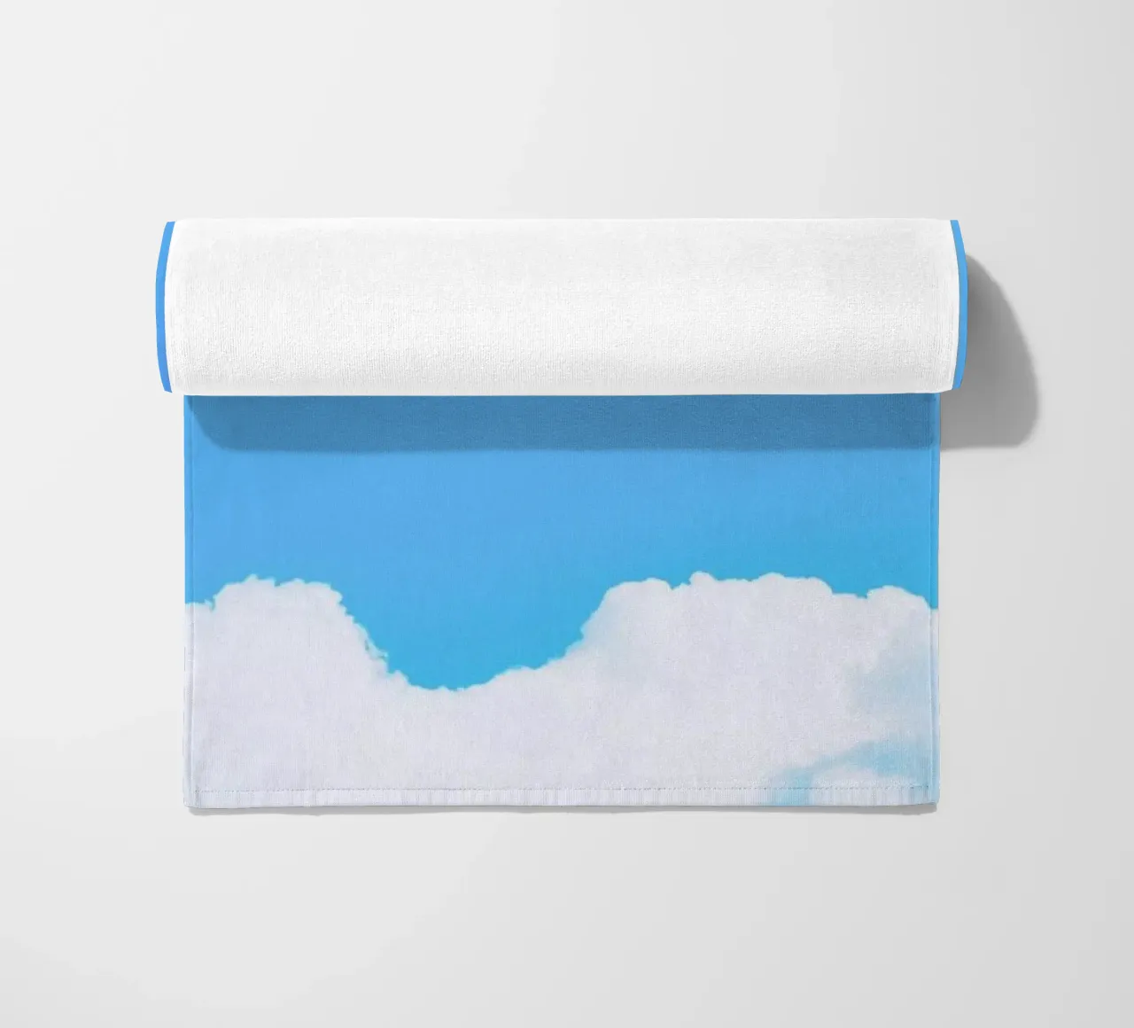 Blue Clouds I telo mare da Tal Paz-Fridman