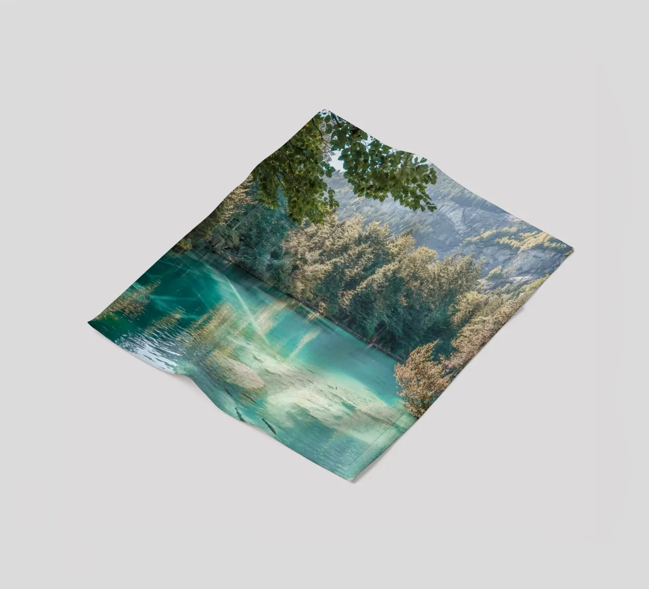 Blausee" in Svizzera coperta in pile da Henrike Schenk Photography