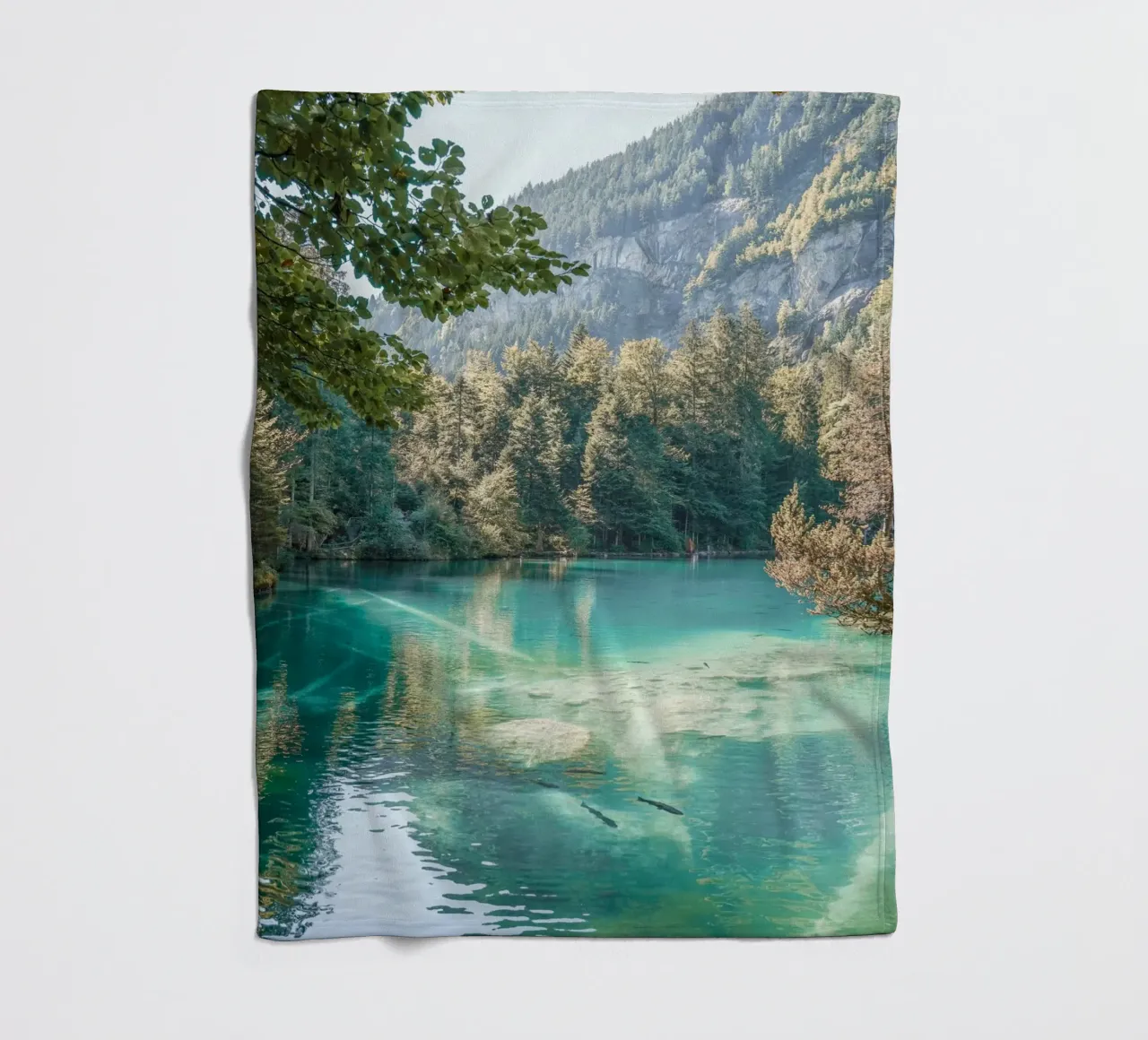 Blausee" in Svizzera coperta in pile da Henrike Schenk Photography