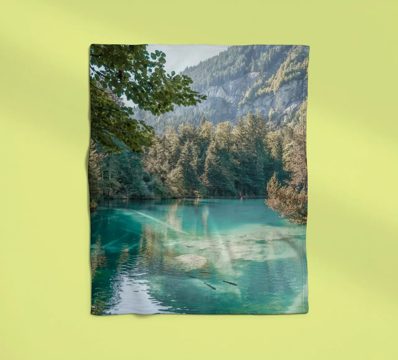 Blausee" in Svizzera coperta in pile da Henrike Schenk Photography