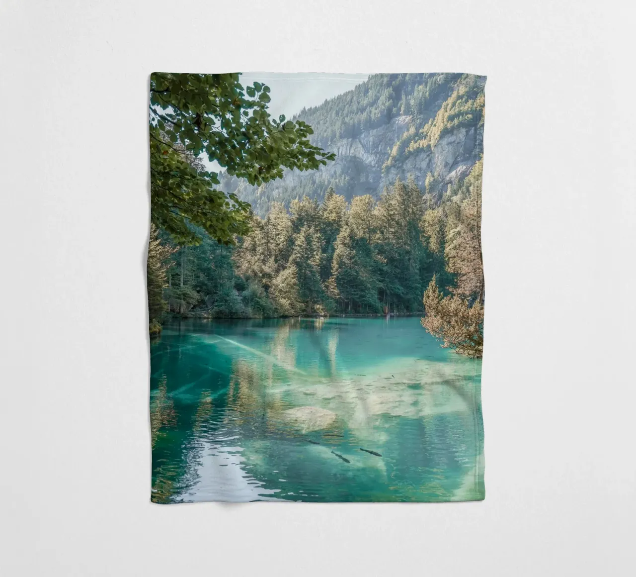 Blausee" in Svizzera coperta in pile da Henrike Schenk Photography