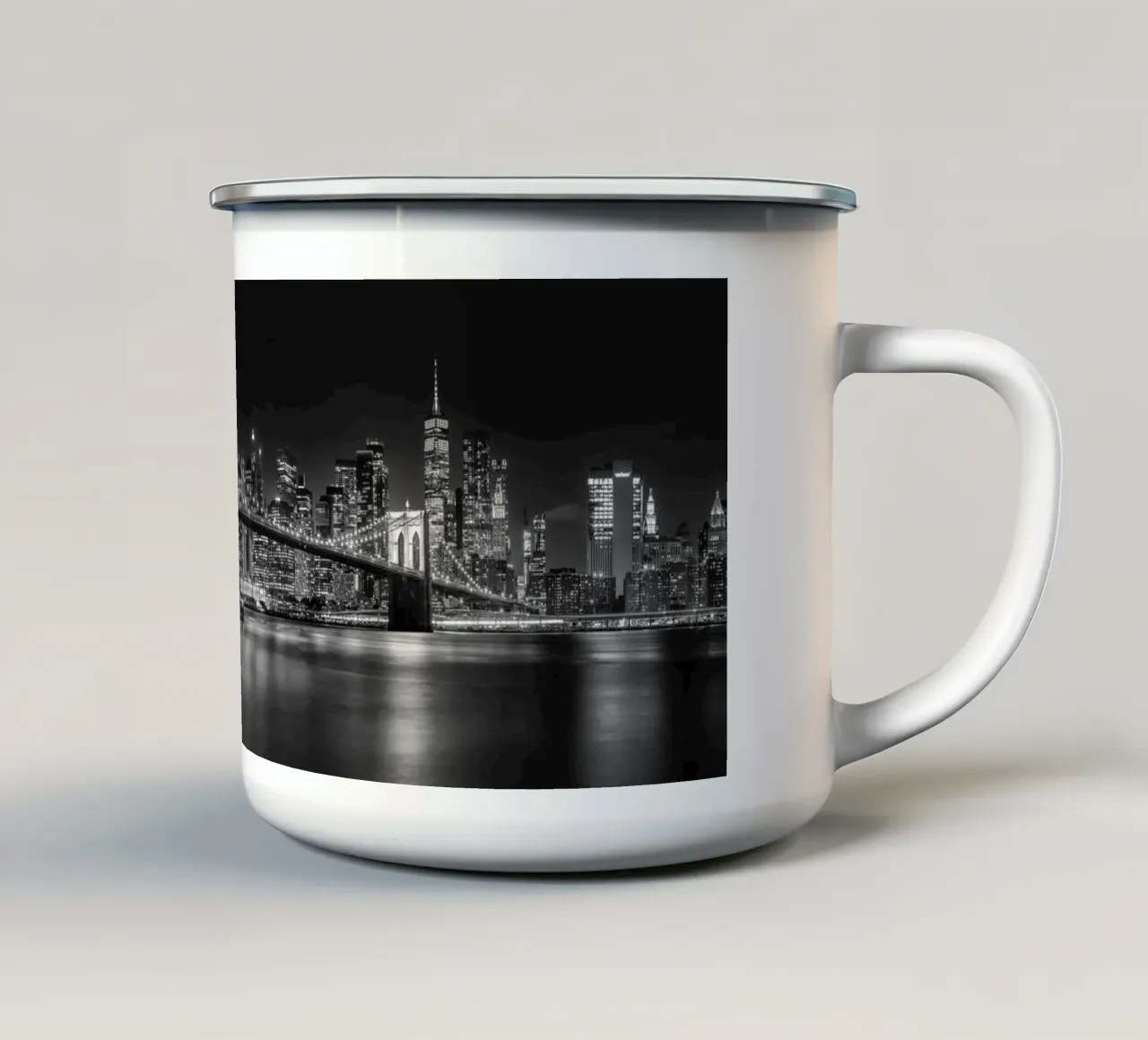 Grandioso skyline di New York dal lungomare di Brooklyn | Panorama sw tazza in smalto da Melanie Viola