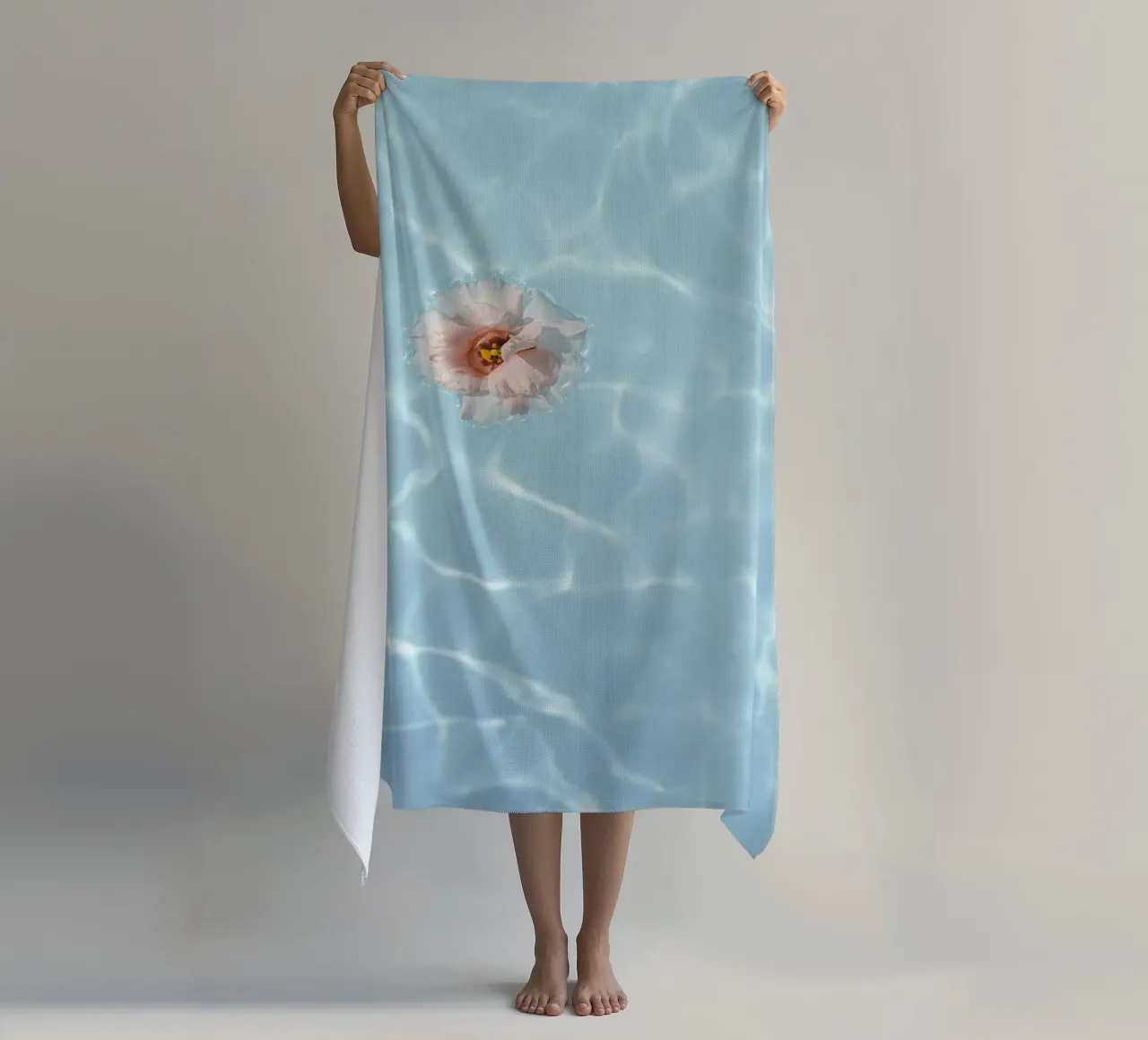 Floating Flower telo mare da Henrike Schenk Photography