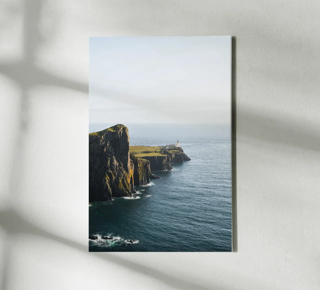 Neist Point, Scozia tela con Cornice a cassetta da Henrike Schenk Photography