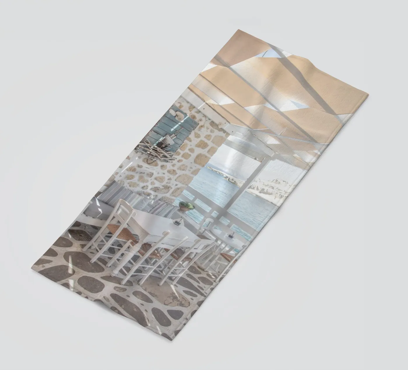 Griechische Terrasse Strandtuch von Henrike Schenk Photography