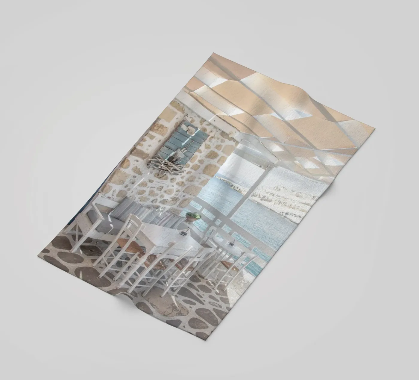 Griechische Terrasse Strandtuch von Henrike Schenk Photography