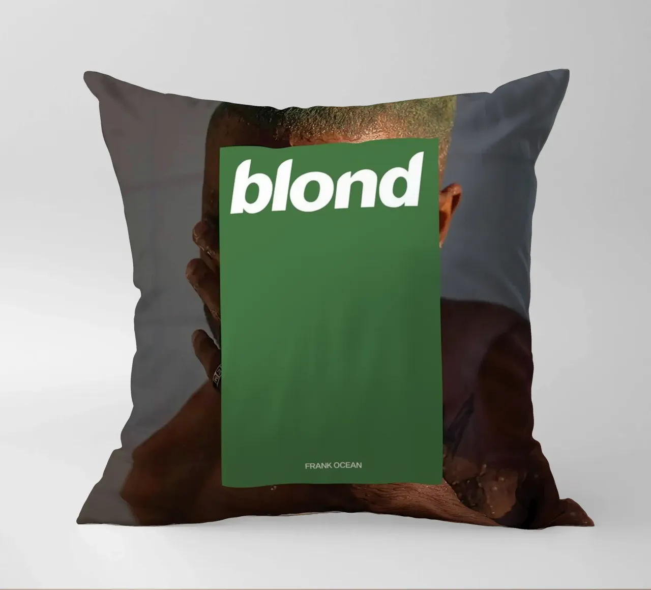 Blond / Music By Frank Ocean cuscino da Attaboy Dsgn