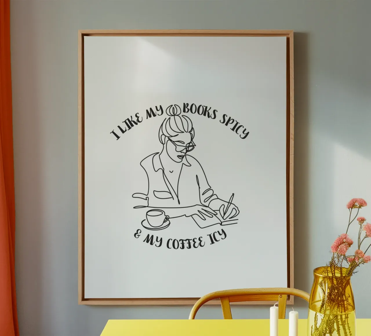 Donna con un libro alla scrivania che ama leggere e bere caffè tela con Cornice a cassetta da ArtDesign by KBK