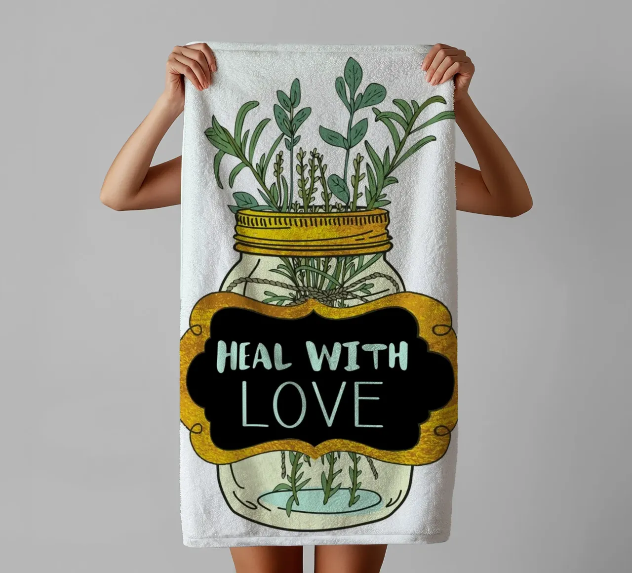 Heal with Love asciugamano da bagno da Pom Graphic Design