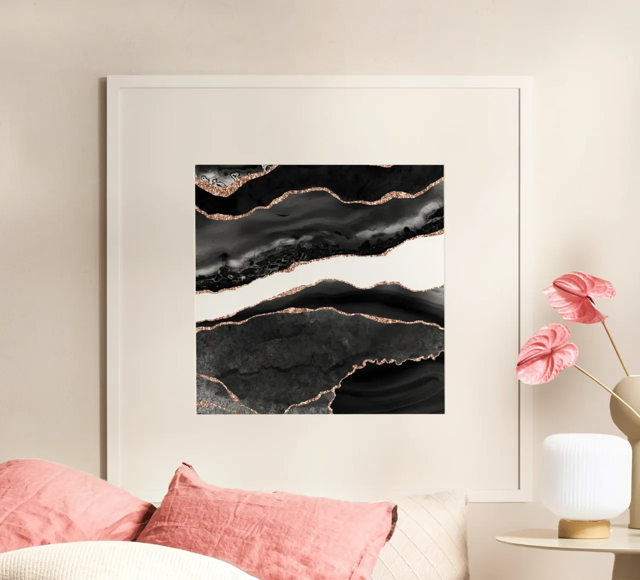 Texture agata nera e oro rosa 08 poster con telaio in legno da Gemstone Textures