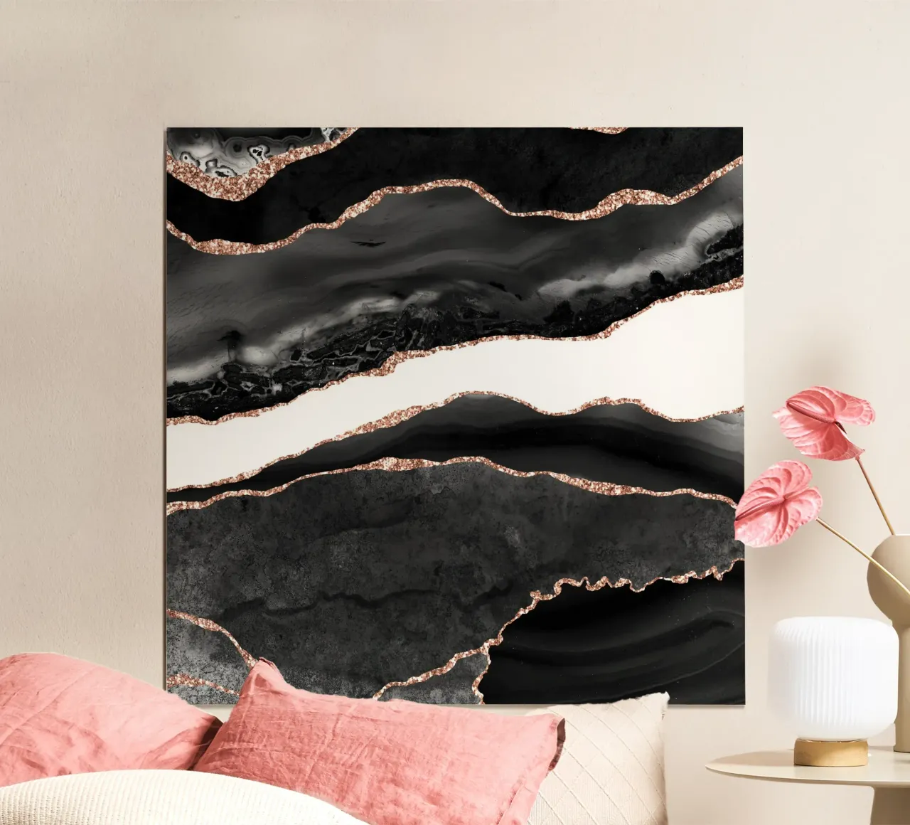 Texture agata nera e oro rosa 08 poster con telaio in legno da Gemstone Textures