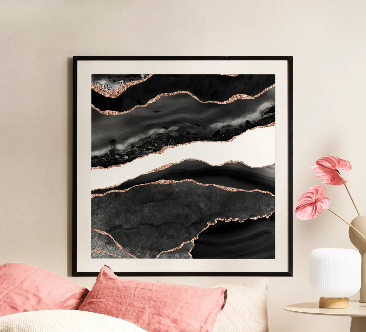 Texture agata nera e oro rosa 08 poster con telaio in legno da Gemstone Textures