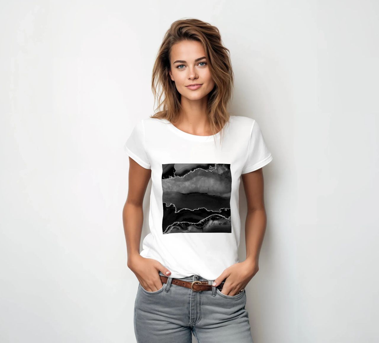 Agata nera e argento Texture 02 t-shirt da donna da Gemstone Textures