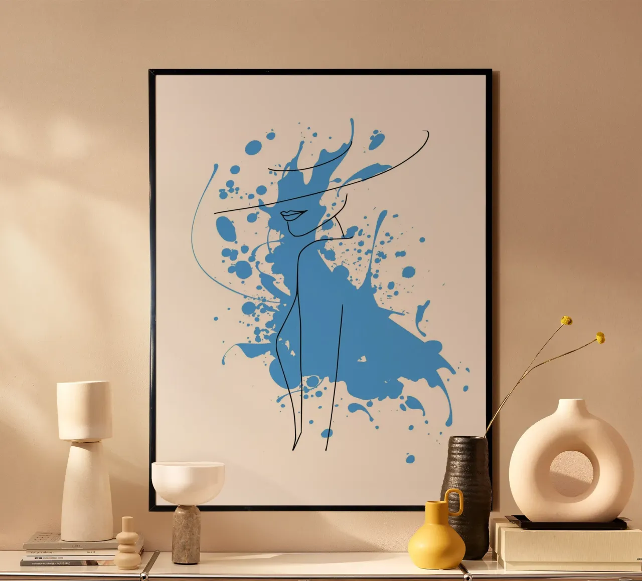 Donna nello stile della line art con accenti blu poster da ArtDesign by KBK