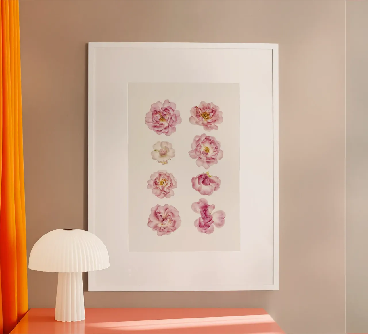 Fascino Petite: Mini rose selvatiche rosa poster con telaio in plastica da Curious Collections by Marielle Leenders
