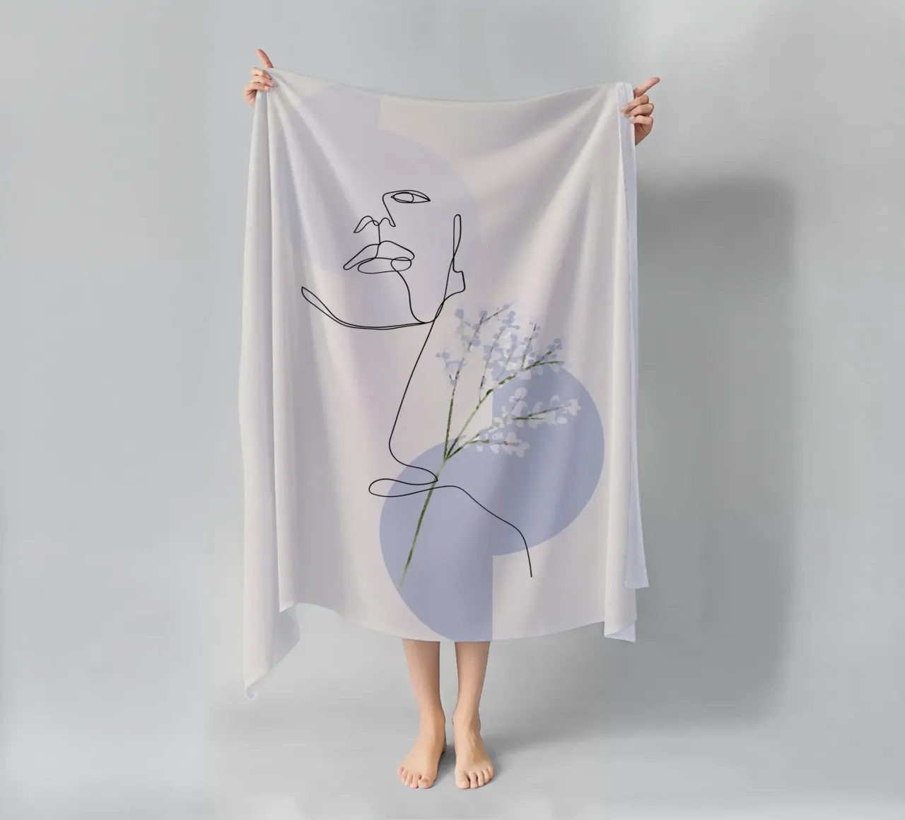 Donna con forme geometriche sullo sfondo telo mare da ArtDesign by KBK