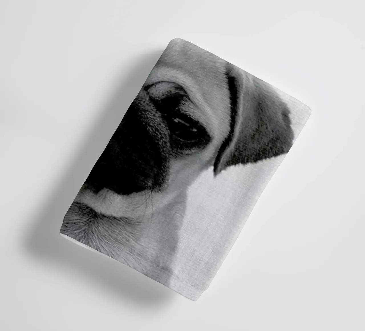 Print 44 towel by Lila x Lola