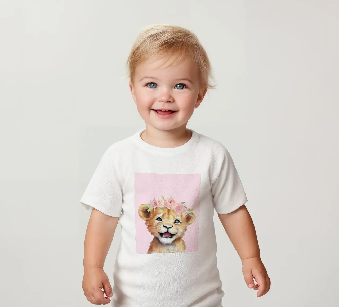 Cucciolo di leone con corona di fiori, poster per la camera dei bambini Safari maglietta neonato da Little Lila
