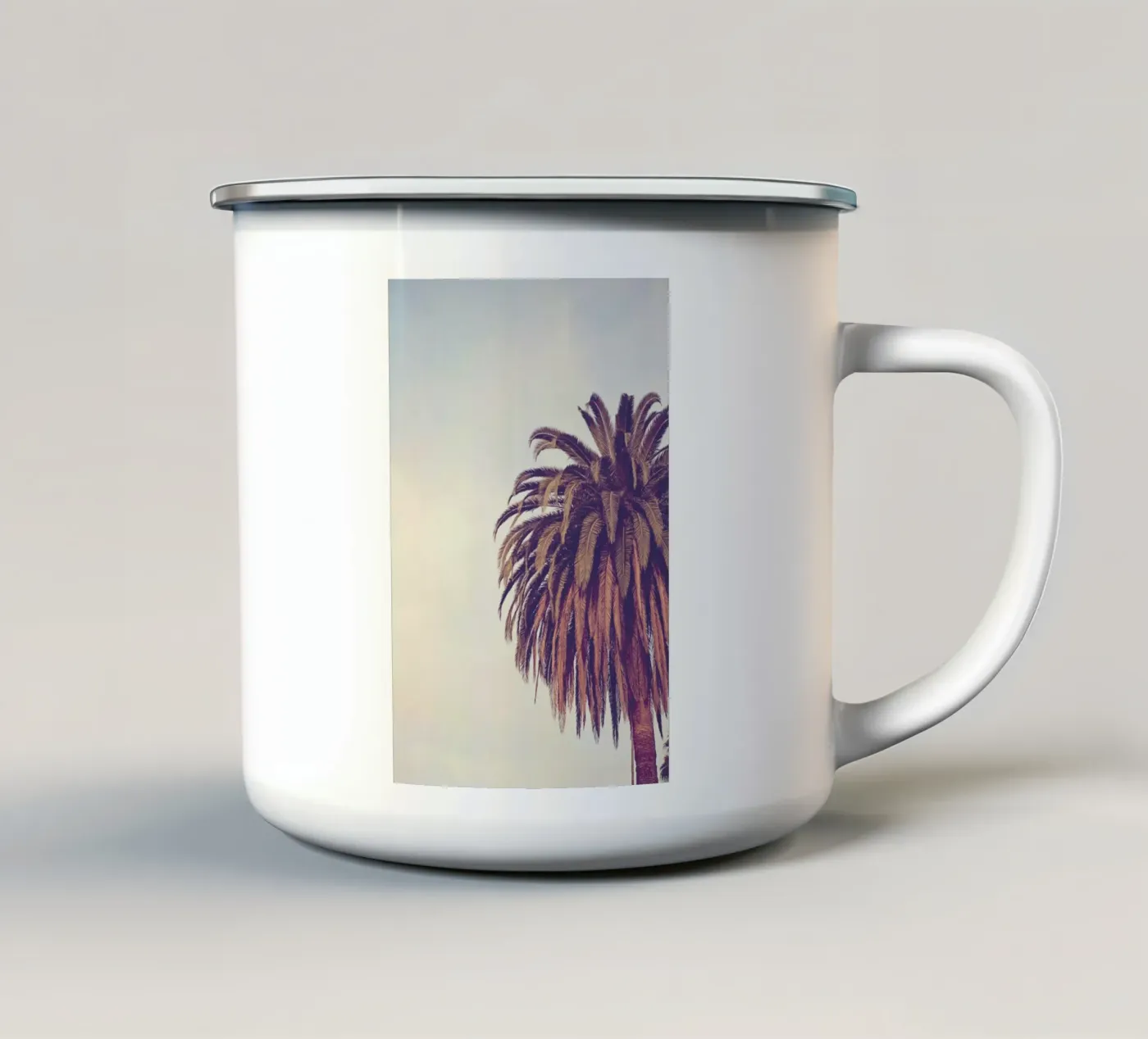 Escape tazza in smalto da Catherine McDonald