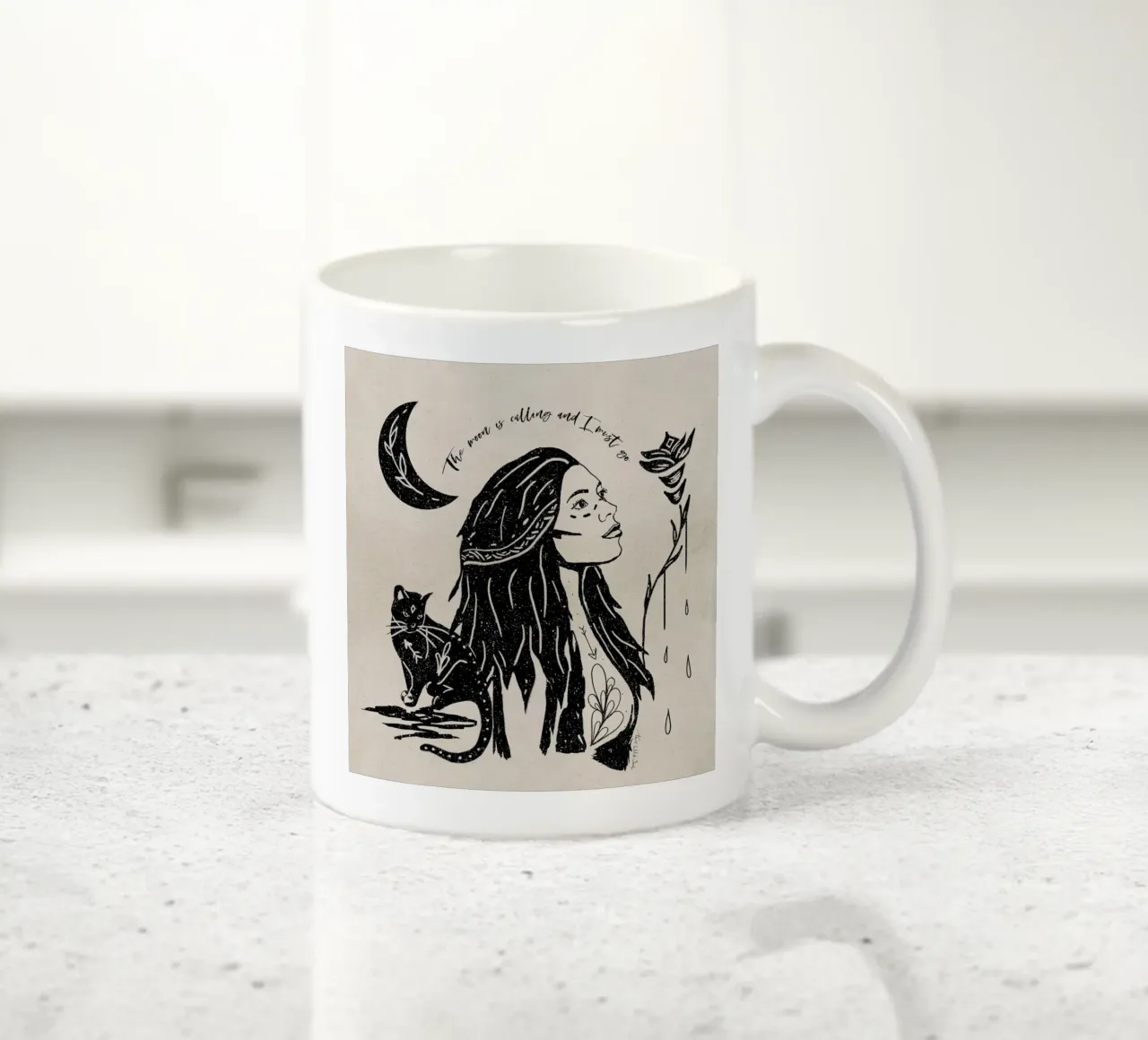 "La luna chiama e io devo andare" Tribale Strega Luna Nera tazza in ceramica da This Wild Soul - Illustration