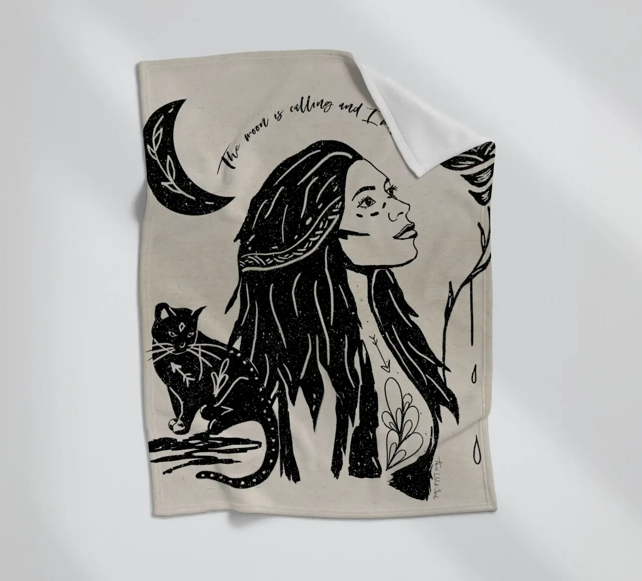 "La luna chiama e io devo andare" Tribale Strega Luna Nera coperta in pile da This Wild Soul - Illustration