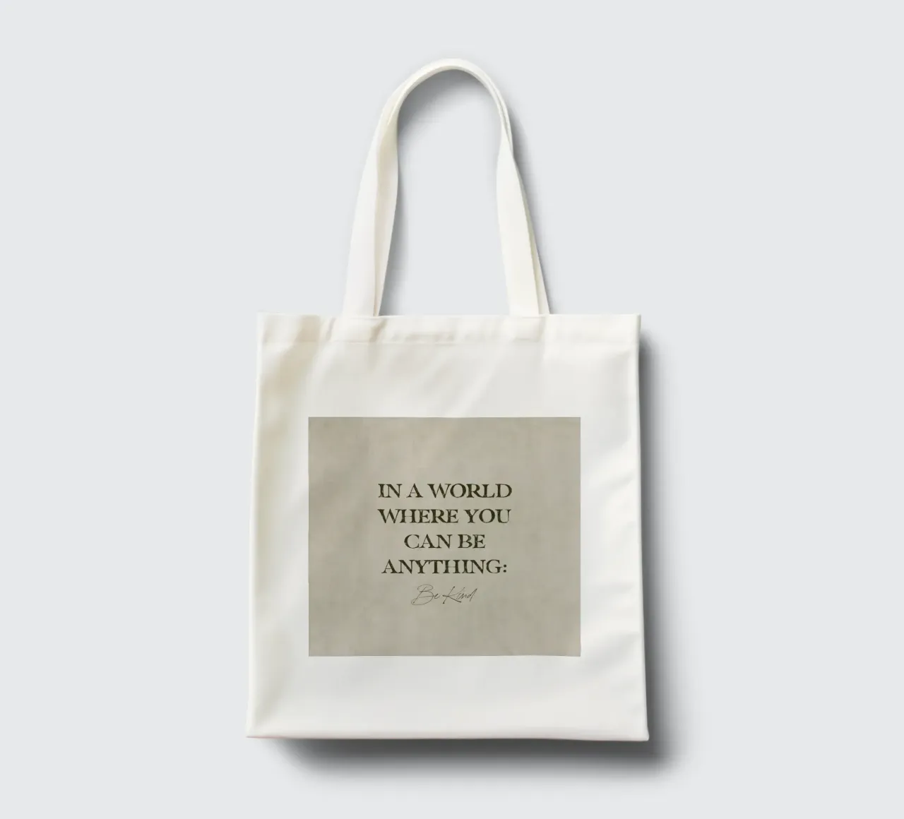 In un mondo in cui si può essere qualsiasi cosa, sii gentile Citazione d'arte borsa in juta da This Wild Soul - Illustration