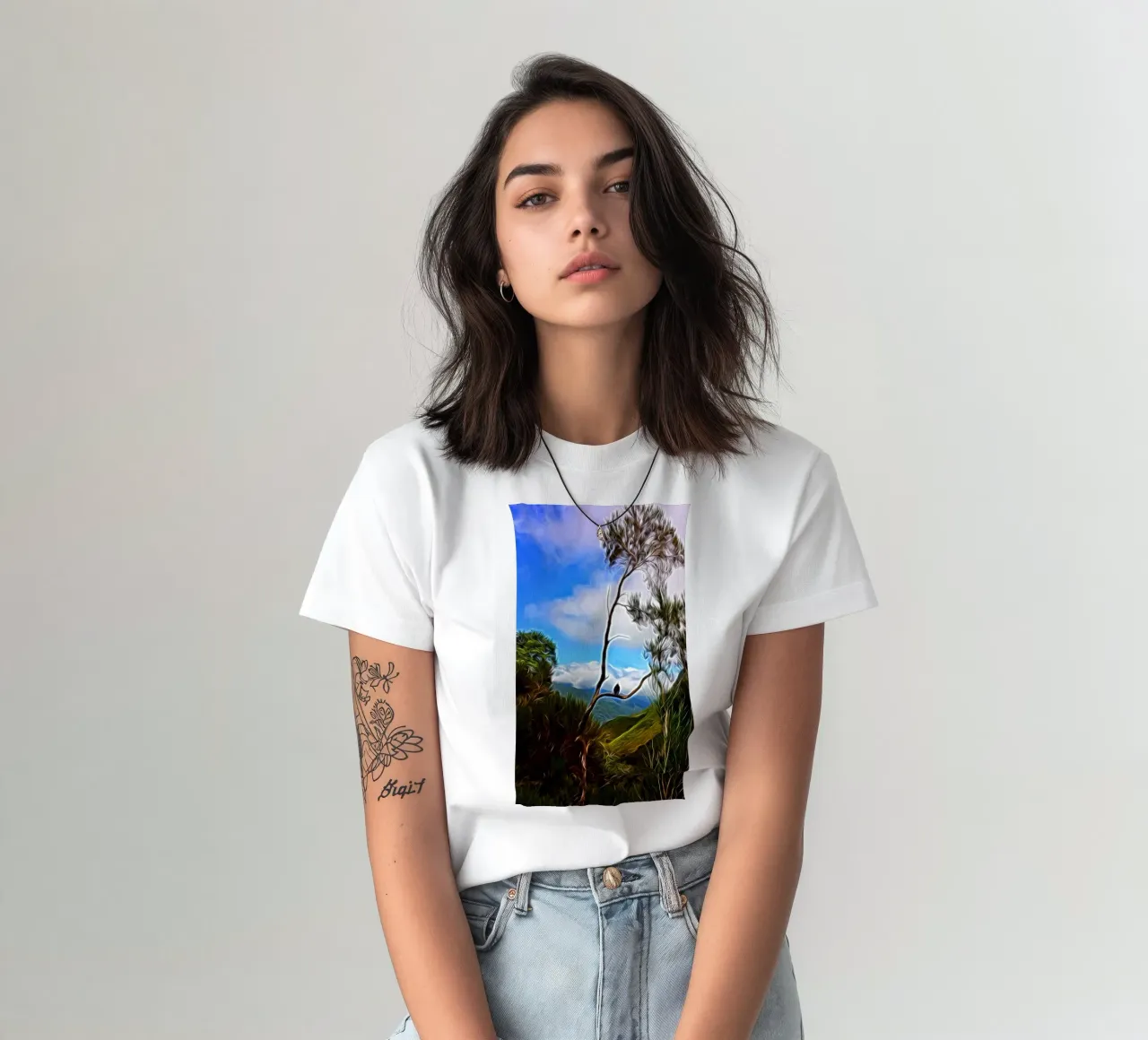 Uccello in riposo t-shirt da Massimo Frascogna