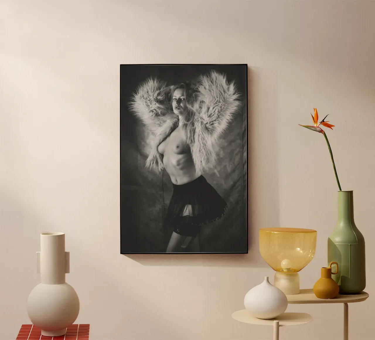Amber topless in fur Mono plexiglass da Dave Hare Photography