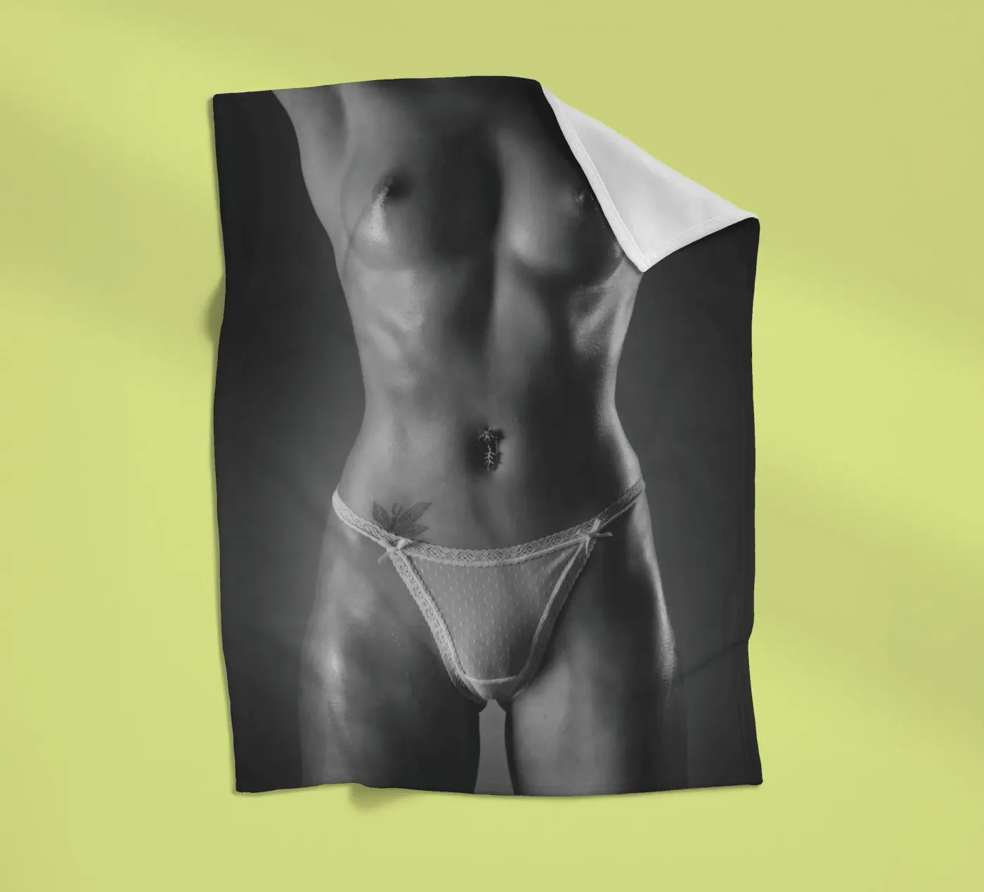 Ashlee coperta in pile da Dave Hare Photography