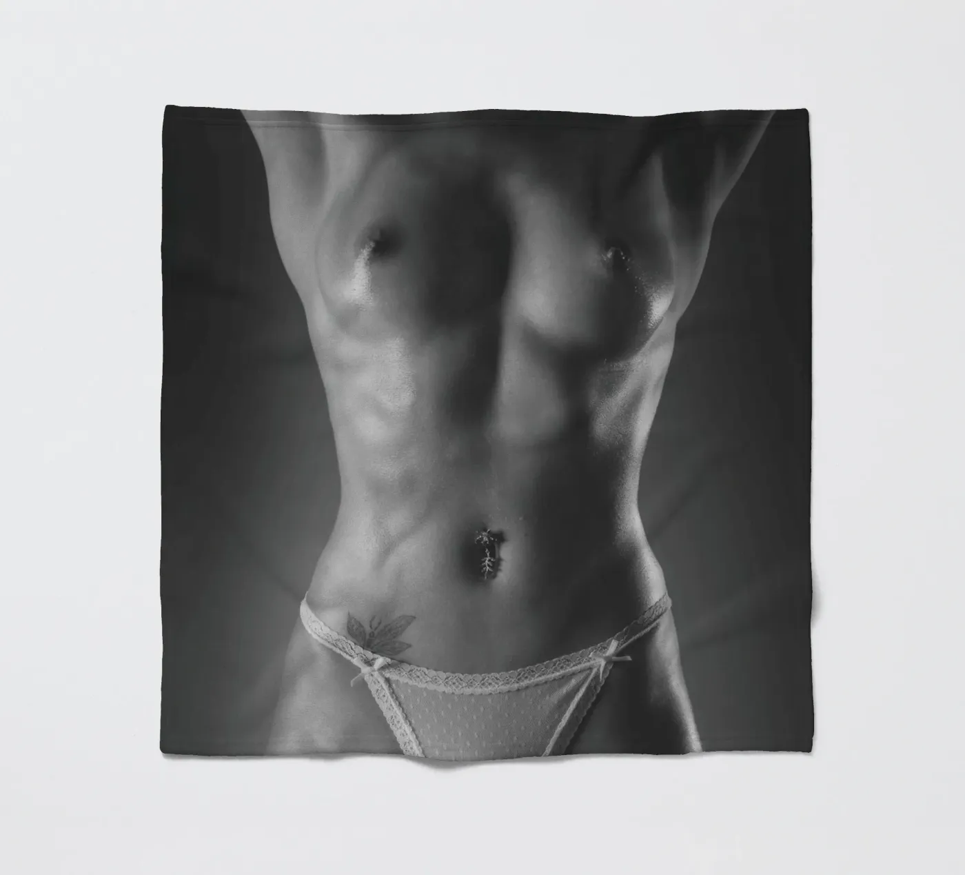 Ashlee coperta in pile da Dave Hare Photography