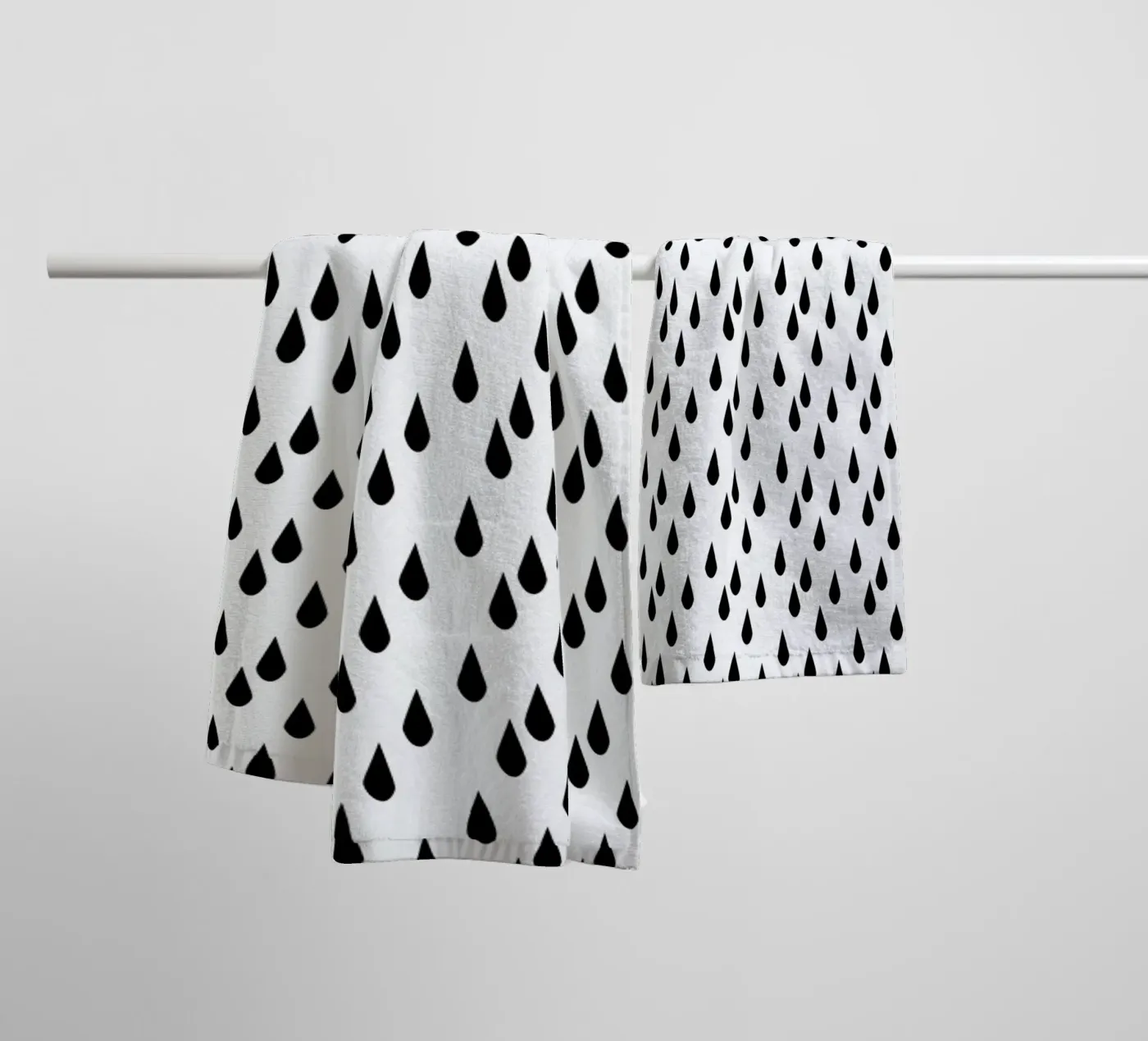 Rain Handtuch von Charlotte Winter