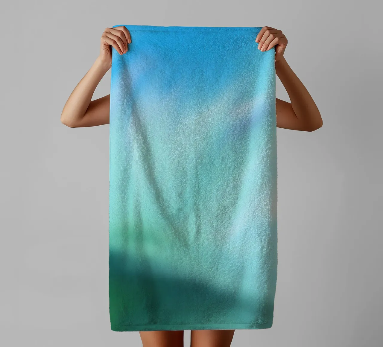 Piccolo fiore bianco su sfondo blu, come un acquerello asciugamano da bagno da Something for you