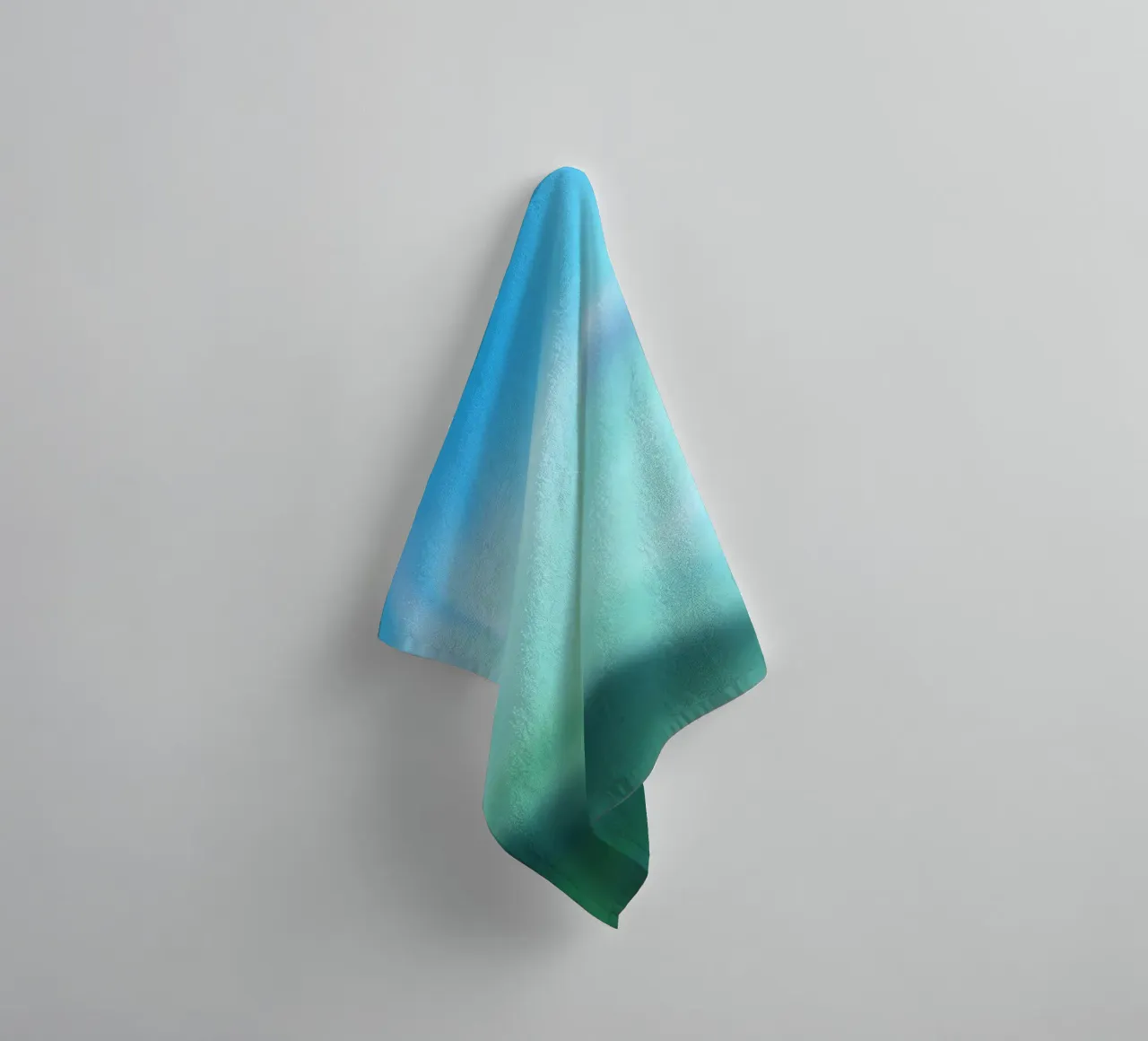 Piccolo fiore bianco su sfondo blu, come un acquerello asciugamano da bagno da Something for you