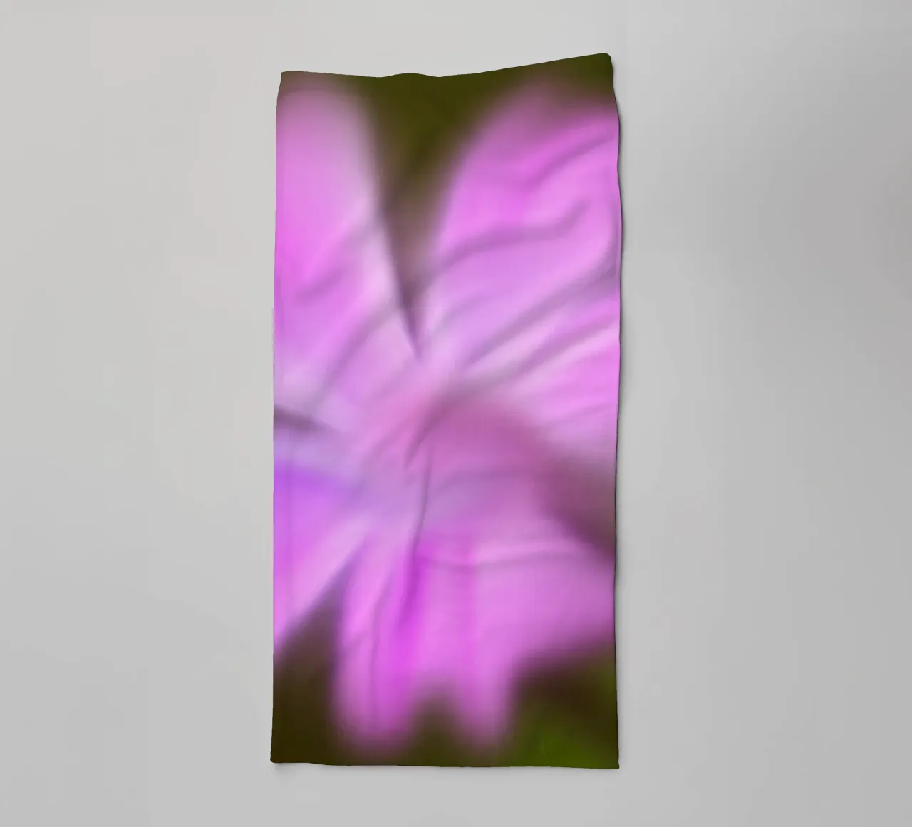 Fiore viola, simile all'acquerello asciugamano da bagno da Something for you