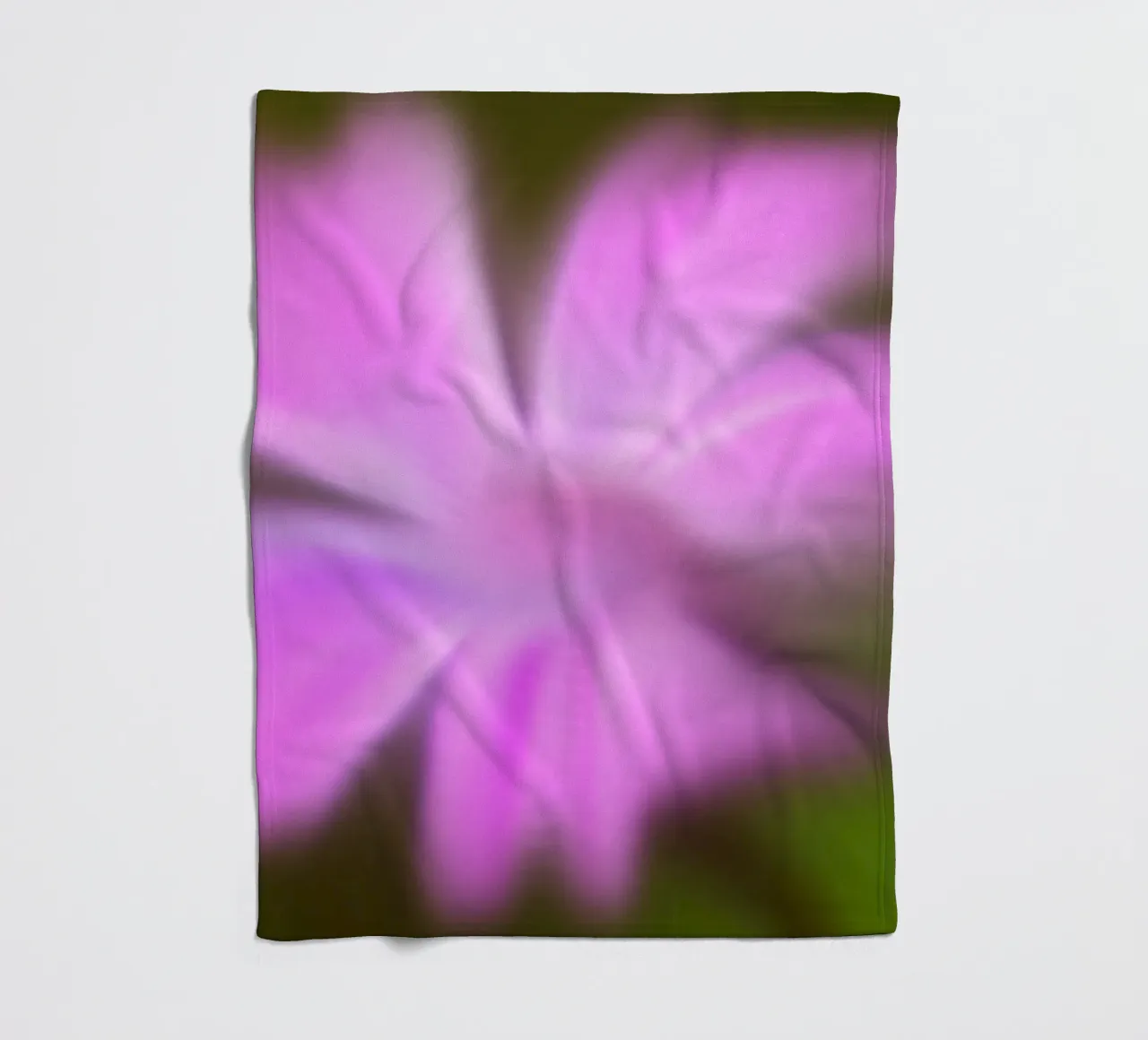 Fiore viola, simile all'acquerello coperta in pile da Something for you