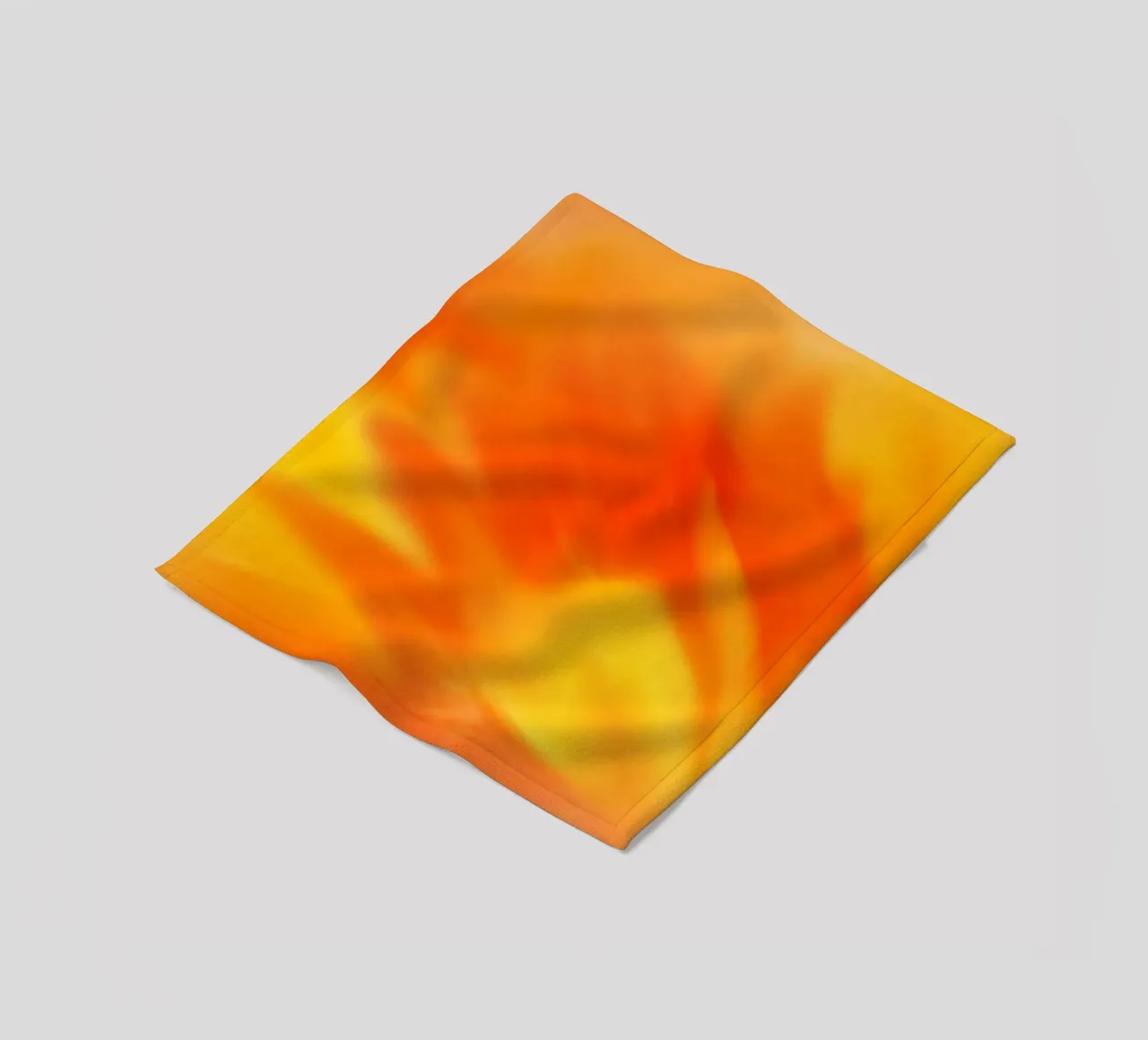 Fiore arancione sfocato simile all'acquerello coperta in pile da Something for you