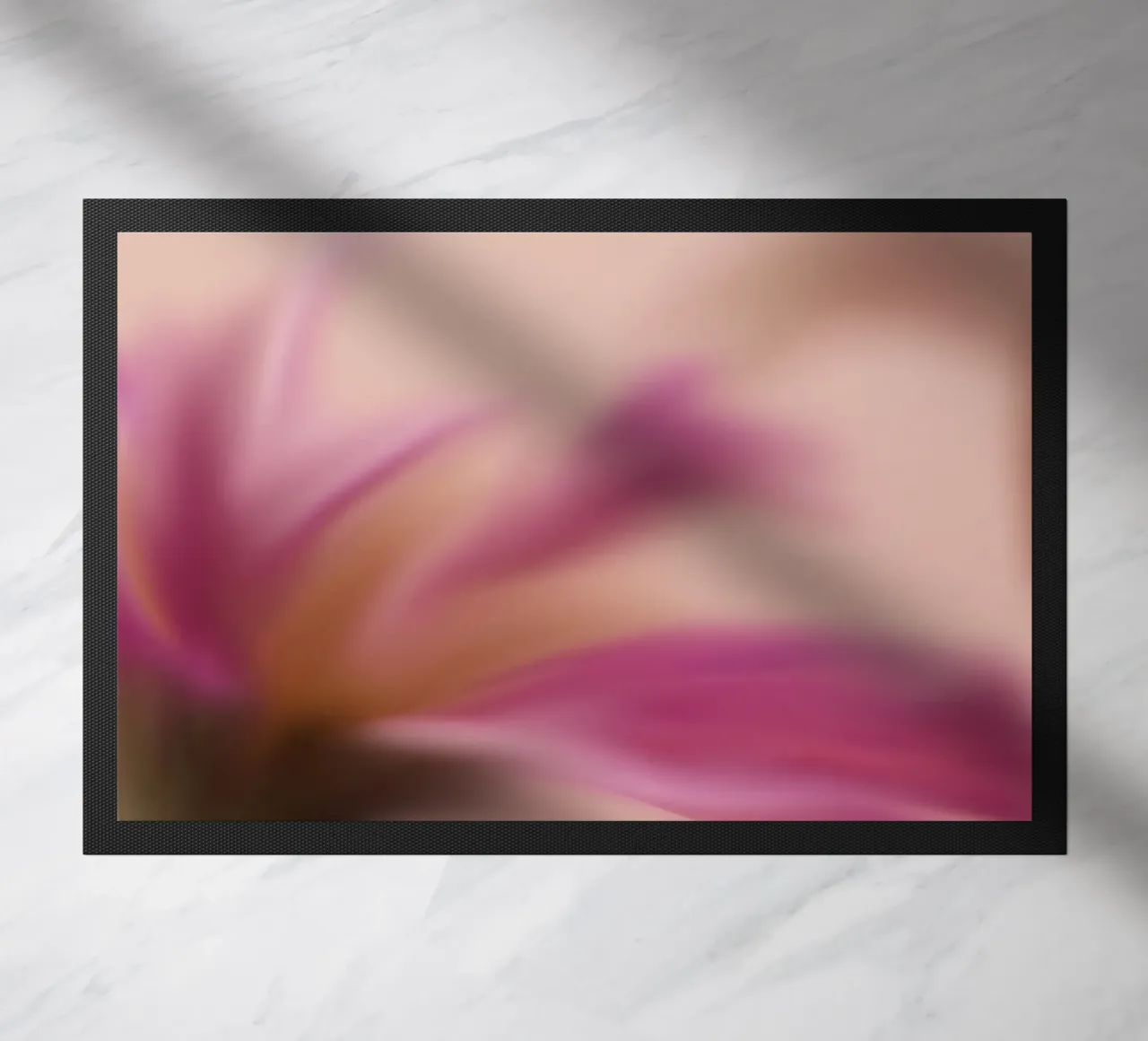 Fiore rosa sfocato, simile all'acquerello zerbino da Something for you