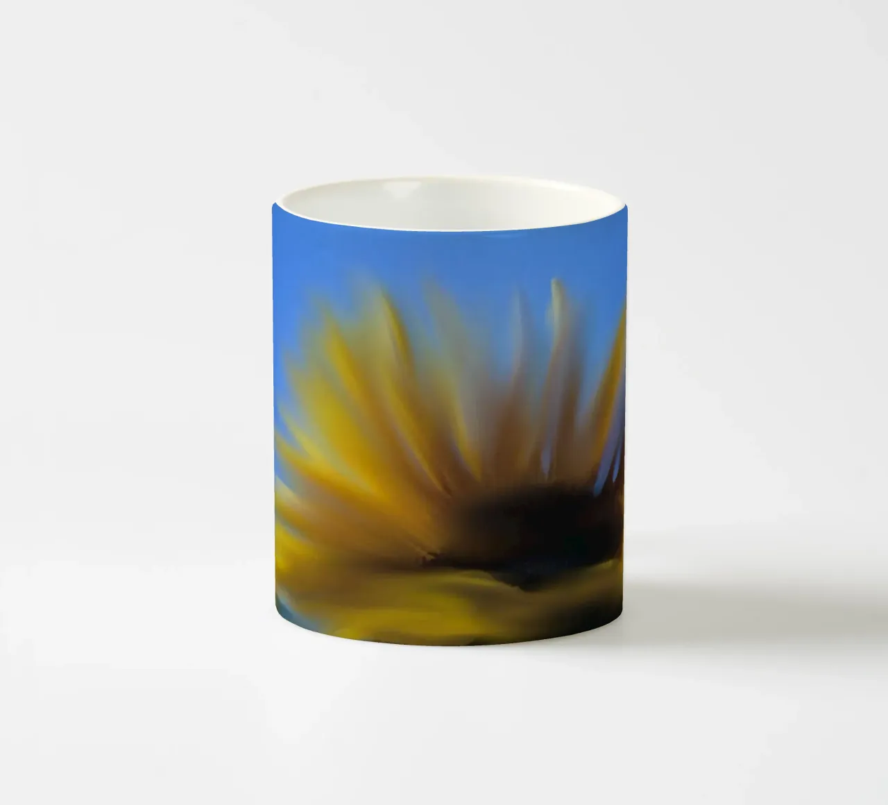 Girasole sfocato, simile all'acquerello tazza in ceramica da Something for you
