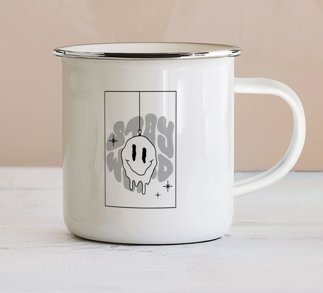 Stay Weird tazza in smalto da byh.illustration