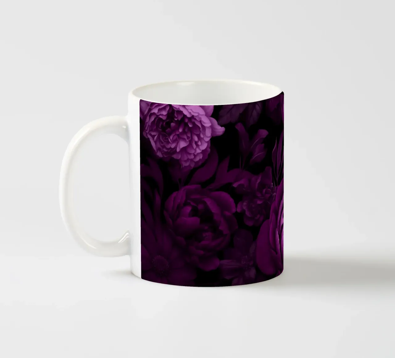 Fiori di mezzanotte Vibrazioni vittoriane viola tazza in ceramica da Andrea Haase Floral Passion